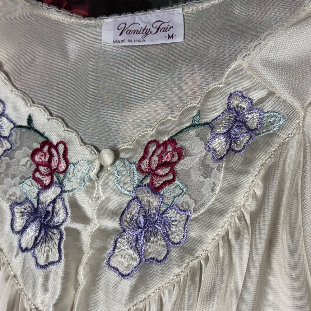 Vintage 3 pc set of Vanity Fair Cream  with Floral Embroidery